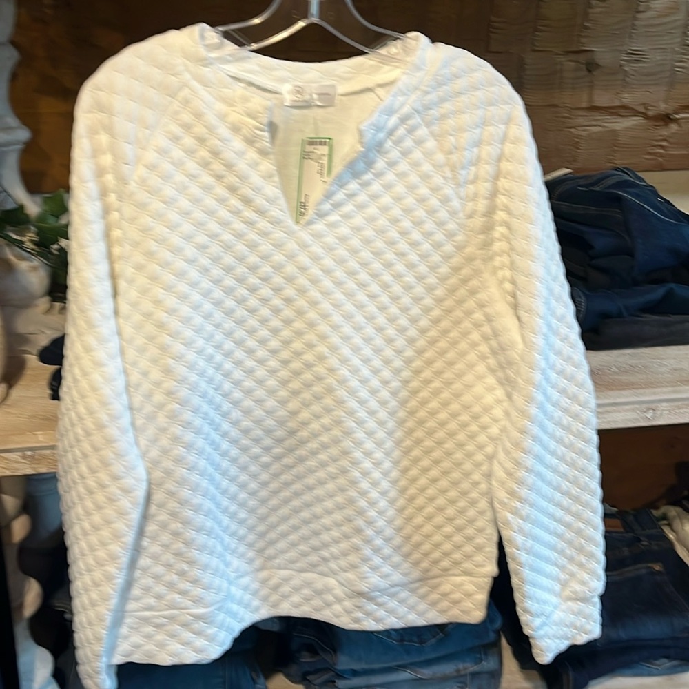 White Puffy Top
